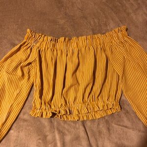 new with out tag agaci crop top